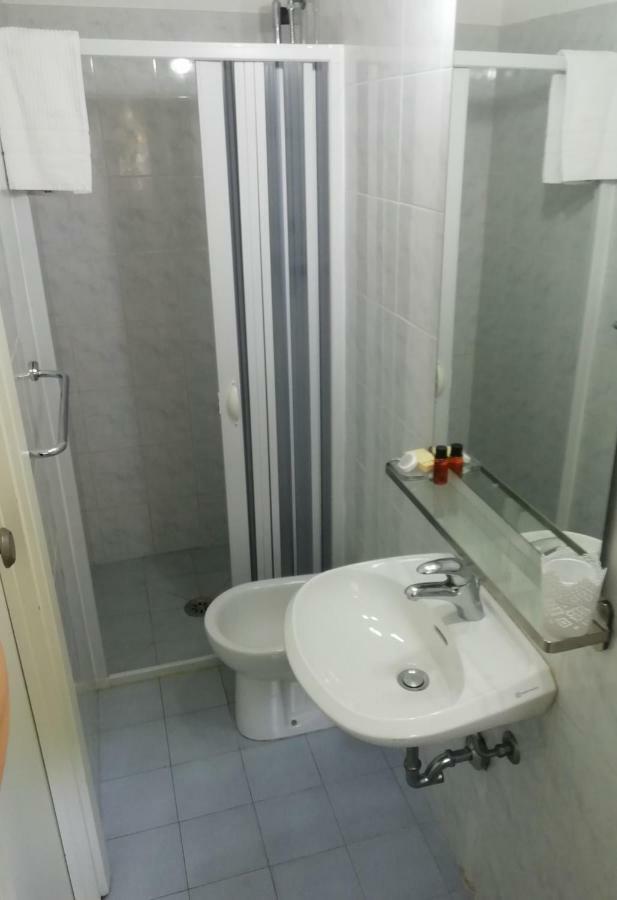 La Locanda Di Gioele Hotel Lido di Camaiore Ngoại thất bức ảnh